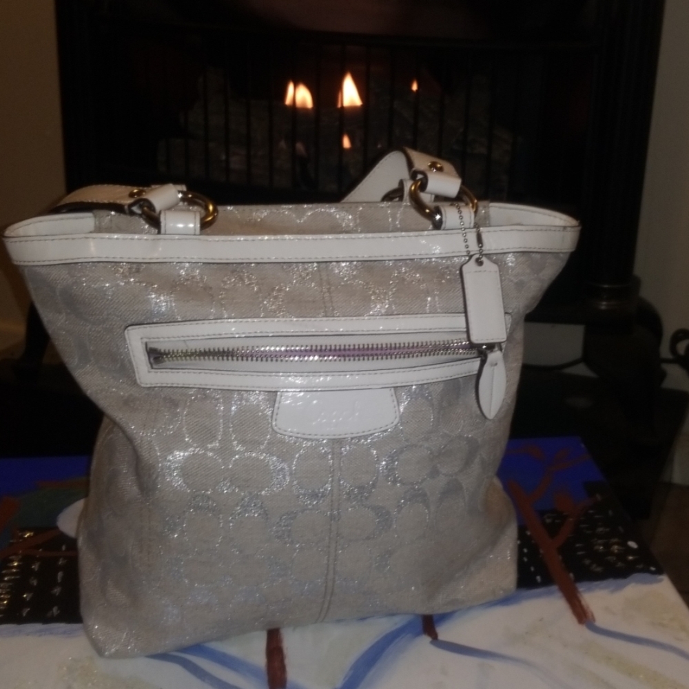 A lovely 10x10 Coach purse